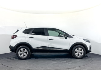 Подержанный автомобиль Renault Kaptur 2018 года (4 фото)