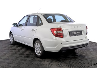 Подержанный автомобиль LADA (ВАЗ) Granta Sedan 2022 года (7 фото)