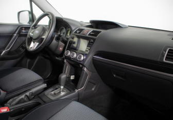 Подержанный автомобиль Subaru Forester Suv 2017 года (9 фото)