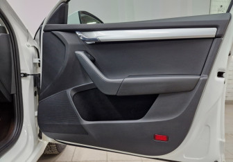 Подержанный автомобиль Skoda Octavia Liftback 2020 года (17 фото)