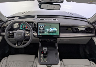 Новый GAC GS8 2025 (10 фото)