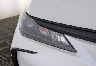 Подержанный автомобиль Toyota Corolla Sedan 2022 года (11 фото)