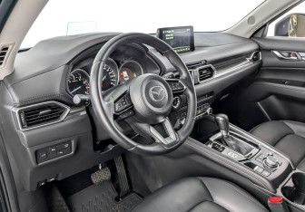 Подержанный автомобиль Mazda CX-5 2021 года (16 фото)