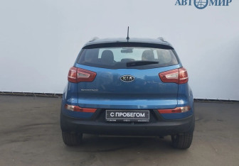 Подержанный автомобиль Kia Sportage 2010 года (7 фото)