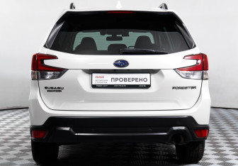 Подержанный автомобиль Subaru Forester Suv 2020 года (6 фото)