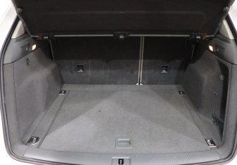 Подержанный автомобиль Audi Q5 2013 года (22 фото)