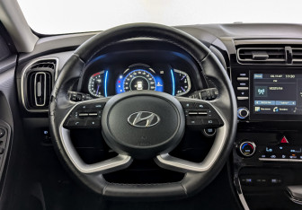 Подержанный автомобиль Hyundai Creta 2021 года (22 фото)