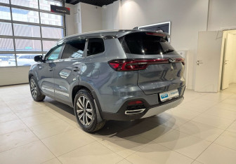 Подержанный автомобиль Chery Tiggo 8 2021 года (6 фото)