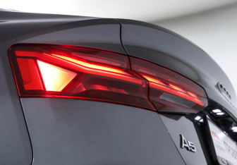 Подержанный автомобиль Audi A5 Liftback 2021 года (23 фото)