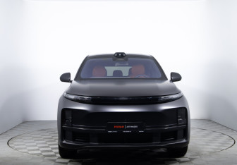 Подержанный автомобиль LiXiang L7 2023 года (2 фото)