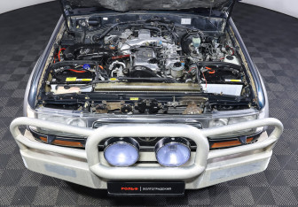 Подержанный автомобиль Toyota Land Cruiser Suv 1997 года (9 фото)