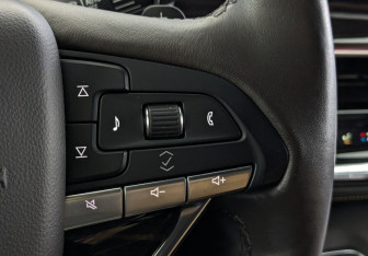 Подержанный автомобиль Cadillac Escalade Suv 2022 года (30 фото)