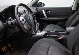 Подержанный автомобиль Nissan Qashqai 2011 года (10 фото)