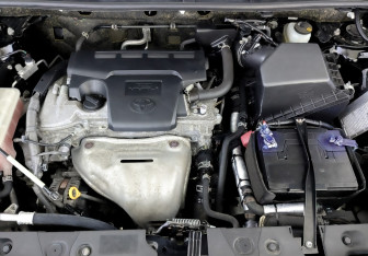 Подержанный автомобиль Toyota RAV4 2019 года (9 фото)