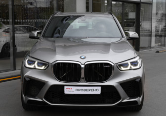 Подержанный автомобиль BMW X5 M 2020 года (2 фото)