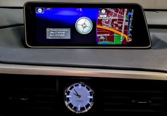 Подержанный автомобиль Lexus RX 2016 года (15 фото)