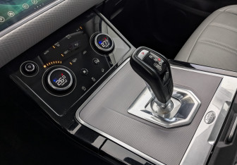 Подержанный автомобиль Land Rover Range Rover Evoque 2020 года (27 фото)