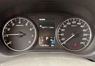 Подержанный автомобиль Mitsubishi Outlander 2013 года (18 фото)