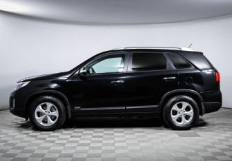 Подержанный автомобиль Kia Sorento 2020 года (8 фото)