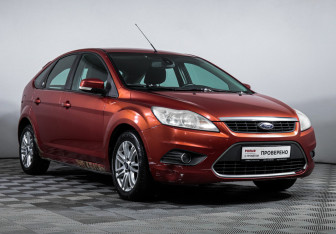 Подержанный автомобиль Ford Focus Hatchback 2008 года (3 фото)