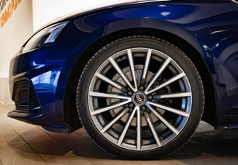 Подержанный автомобиль Audi A5 Liftback 2021 года (31 фото)