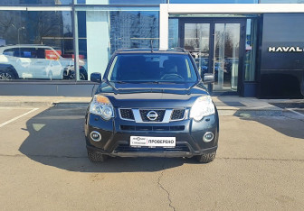 Подержанный автомобиль Nissan X-Trail 2012 года (2 фото)