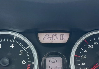 Подержанный автомобиль Renault Megane Sedan 2008 года (12 фото)