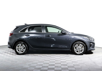 Подержанный автомобиль Kia Ceed Hatchback 2018 года (4 фото)