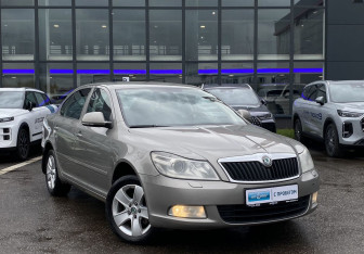 Подержанный автомобиль Skoda Octavia Liftback 2013 года (3 фото)