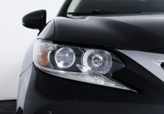 Подержанный автомобиль Lexus ES 2017 года (23 фото)