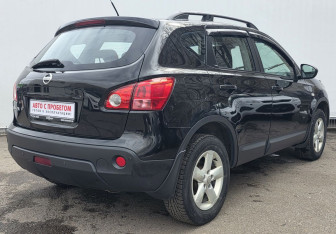 Подержанный автомобиль Nissan Qashqai 2009 года (5 фото)