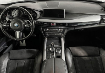 Подержанный автомобиль BMW X5 2018 года (11 фото)