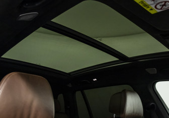 Подержанный автомобиль BMW X7 2019 года (24 фото)