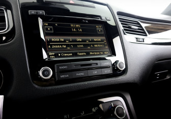 Подержанный автомобиль Volkswagen Touareg 2013 года (29 фото)