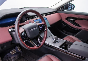 Подержанный автомобиль Land Rover Range Rover Evoque 2025 года (9 фото)