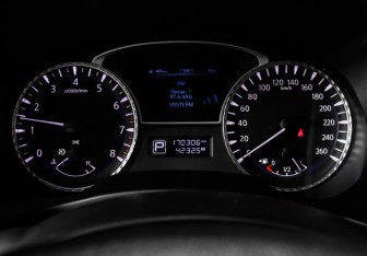 Подержанный автомобиль Infiniti QX60 2019 года (10 фото)