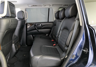 Подержанный автомобиль Infiniti QX80 2019 года (12 фото)