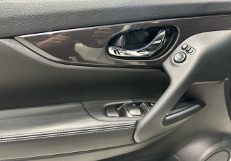Подержанный автомобиль Nissan X-Trail 2020 года (17 фото)