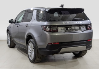Подержанный автомобиль Land Rover Discovery Sport 2020 года (7 фото)