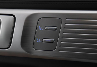 Подержанный автомобиль Hyundai Santa Fe 2024 года (18 фото)