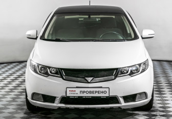 Подержанный автомобиль Kia Cerato Sedan 2011 года (2 фото)