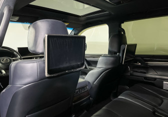 Подержанный автомобиль Lexus LX 2021 года (17 фото)