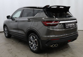 Подержанный автомобиль Geely Coolray 2023 года (6 фото)