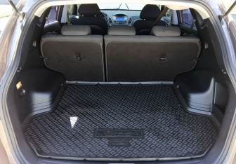 Подержанный автомобиль Hyundai ix35 2013 года (10 фото)