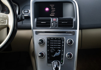 Подержанный автомобиль Volvo XC60 2017 года (13 фото)