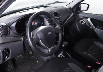 Подержанный автомобиль LADA (ВАЗ) Granta Sedan 2021 года (10 фото)