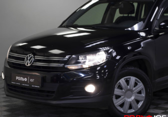 Подержанный автомобиль Volkswagen Tiguan 2013 года (17 фото)