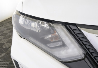 Подержанный автомобиль Nissan X-Trail 2022 года (11 фото)