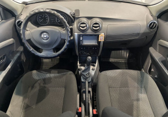 Подержанный автомобиль Nissan Almera Sedan 2014 года (10 фото)