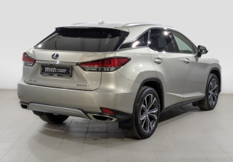 Подержанный автомобиль Lexus RX 2021 года (5 фото)